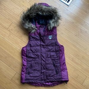 American Eagle - Medium - Fur hooded vest